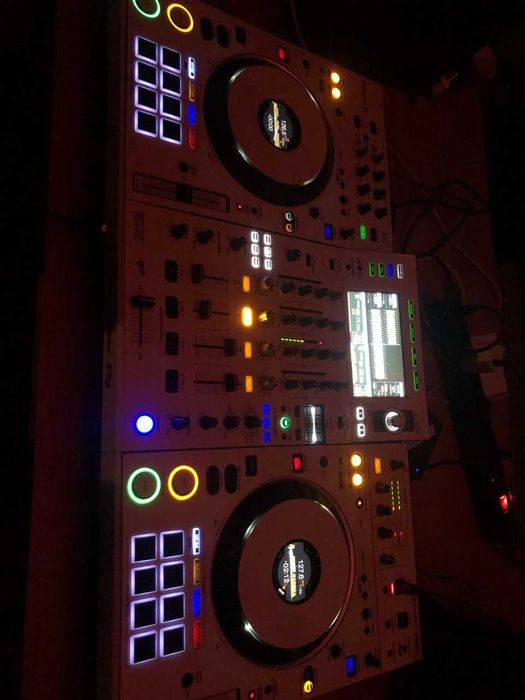 Vand Consola XDJ-XZ WHITE custom edition