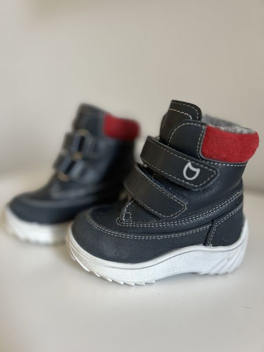 Продам зимние ботинки