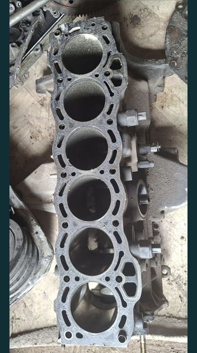Двигатель Toyota cresta 100 1GFE 2.0л VVTI
