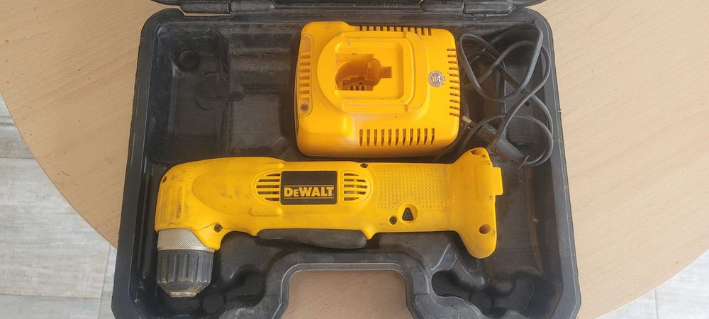 2 Bormasini Dewalt si încărcătoare diverse mărci