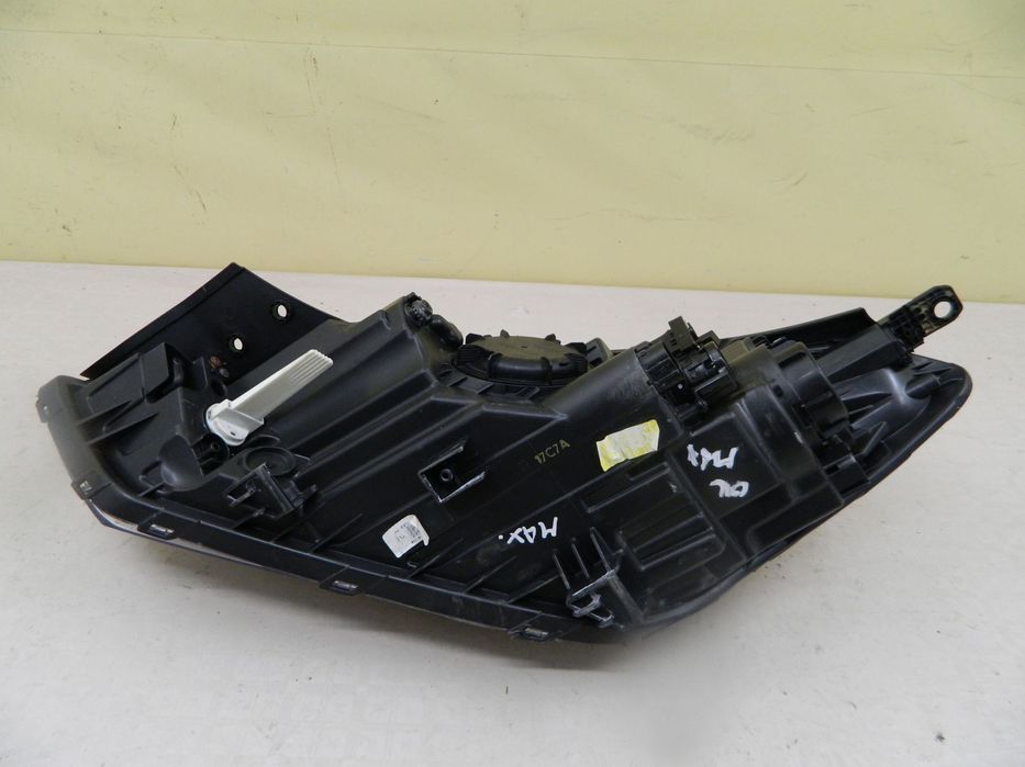 Far dreapta Hyundai Tucson LED cu doua lupe, 2015, 2016, 2017, 2018, cod origine D7921-21220.