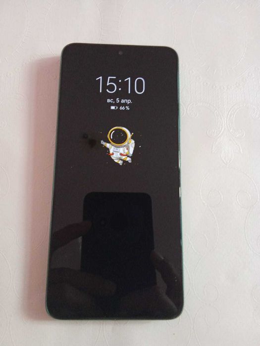 Huawei nova 12i  почти новый