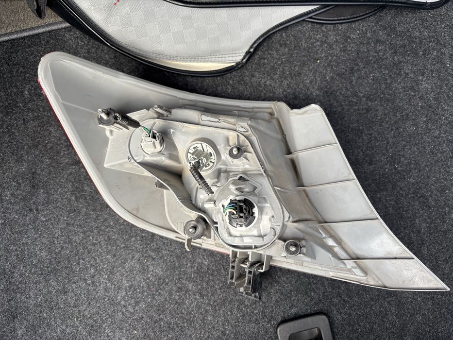 Задний плафон оригинал