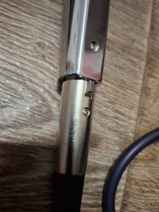 Микрофоны кабельные.