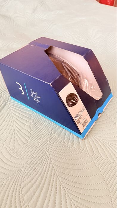 Продавам каска за колоездене BBB Maestro