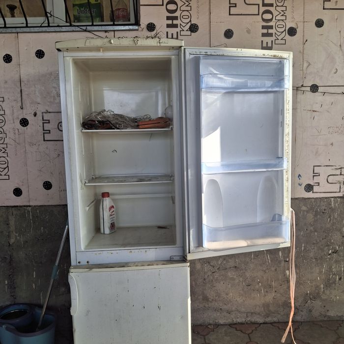 Продам холодильник