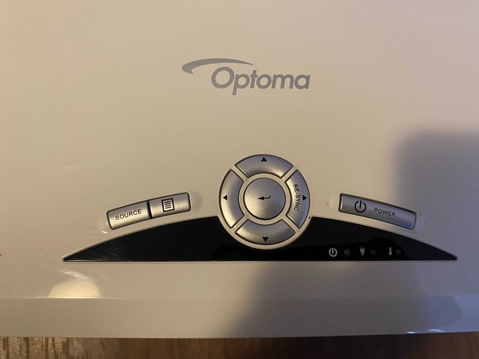 Video proiector NEC NP-V260 si Optoma fullHD