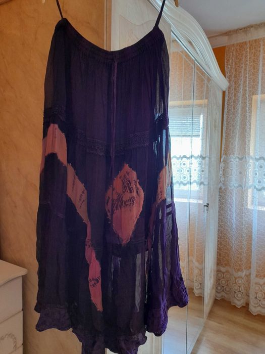 Fustă din pânză topită