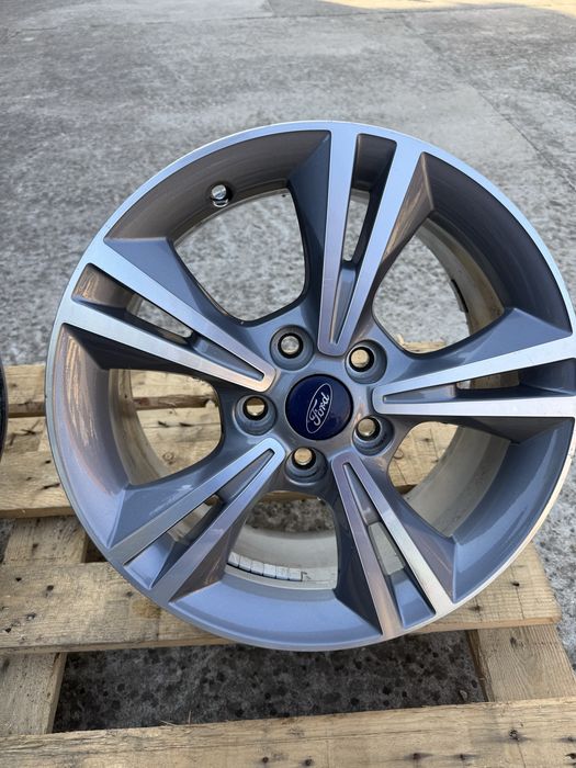 5x108 16 Ford Focus OEM