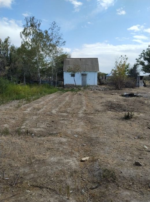 Продам дачу Чолдала массив Победа .Находится в хорошем районе