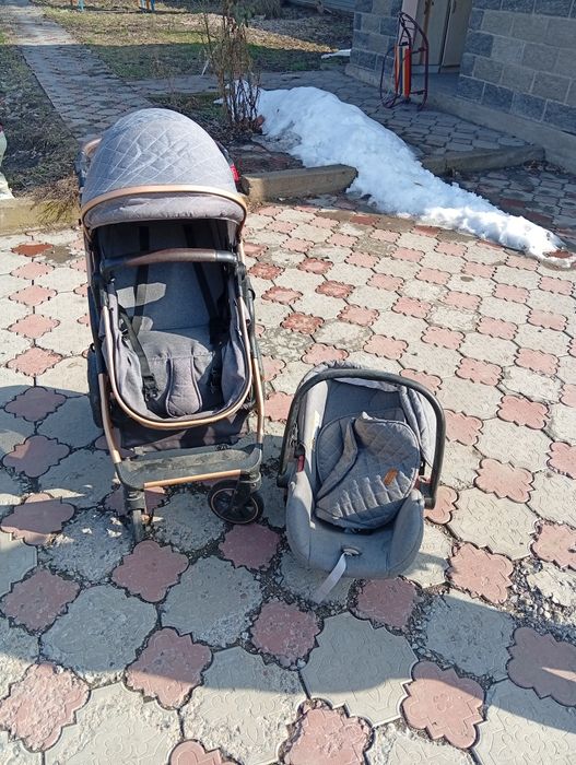 Продам коляску детскую Belecoo