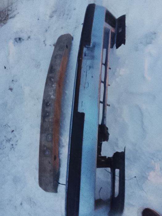 Продаю Бампер бмв