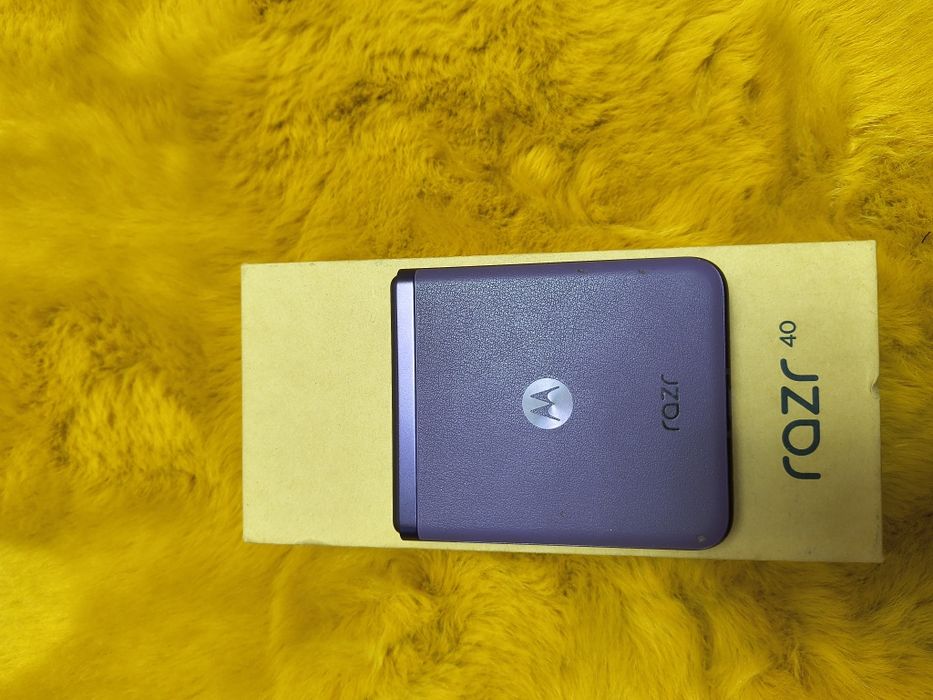 Telefon Motorola Razr 40