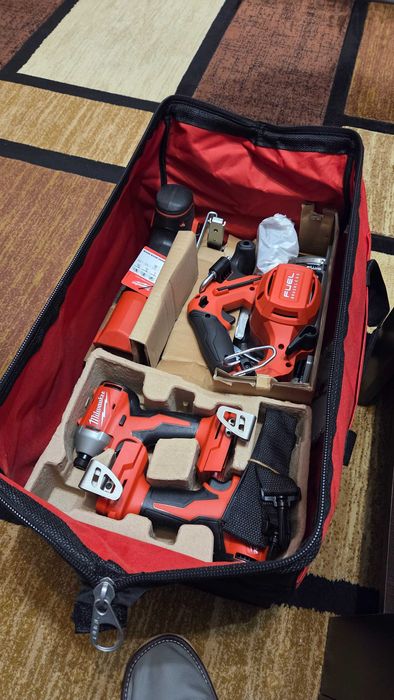 Vand SET Scule Milwaukee M18 BLCPP5A-502B