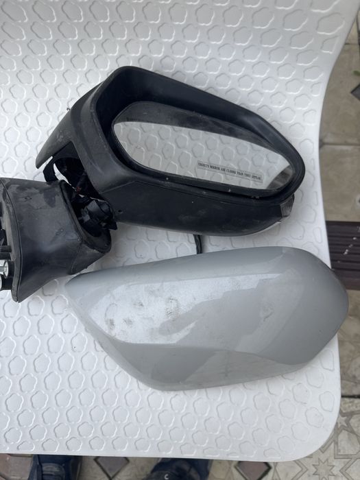 75 камридің оң жақ айнасы сырты бүтін
