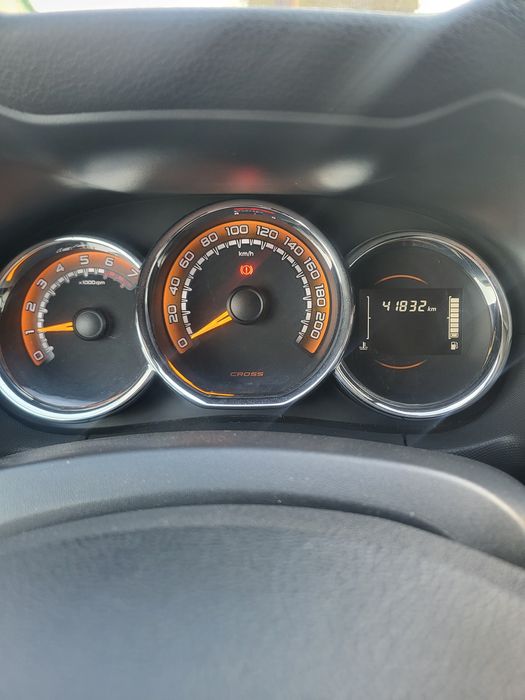 Продам Ларгус кросс