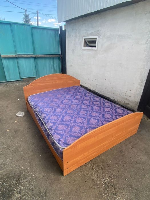 Продам двухспальный кровать