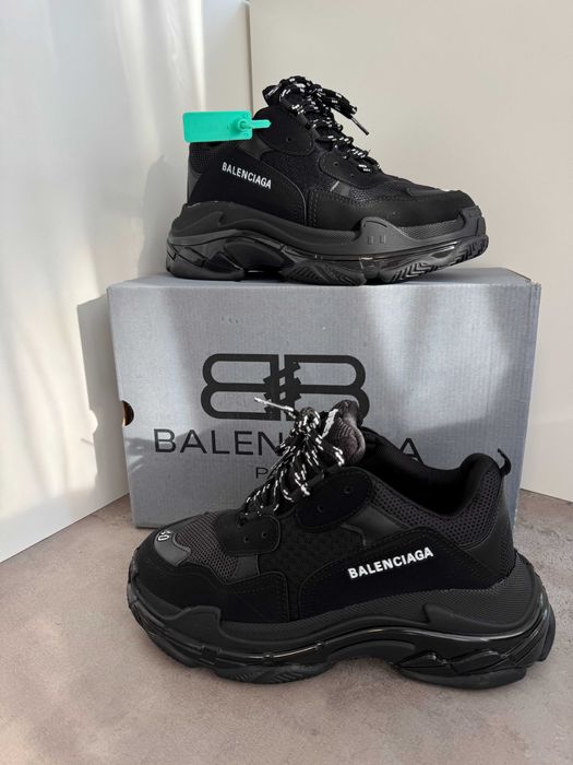 Adidași BALENCIAGA Triple S, Unisex, NOI - Cu Cutie / Accesorii
