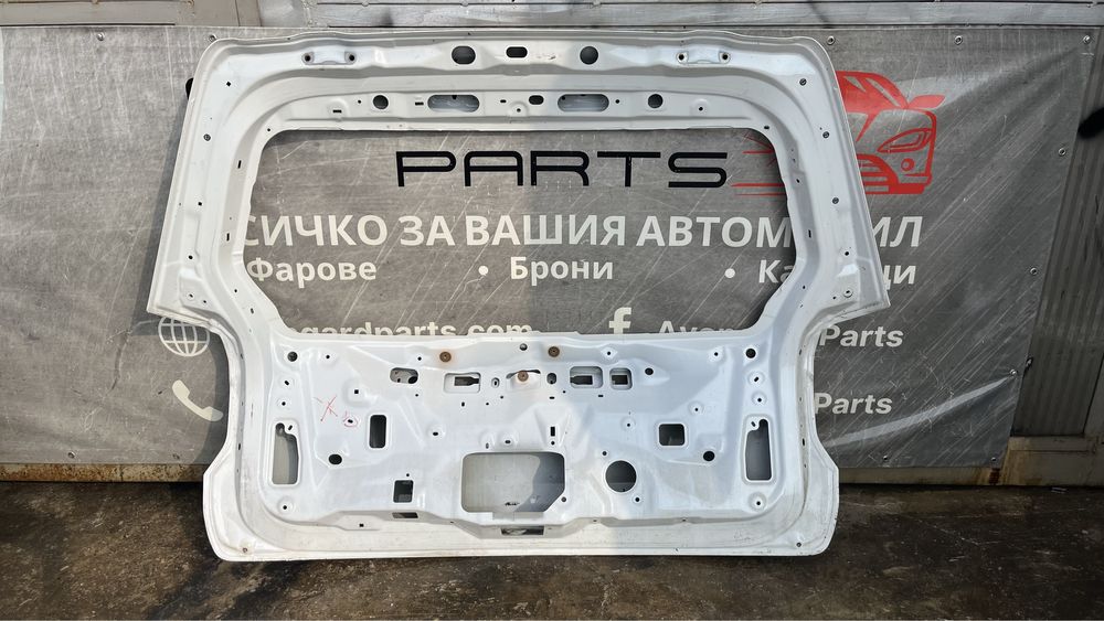 Багажна врата Subaru Forester 4 (2014-2018)