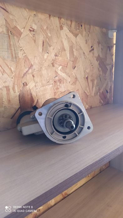 Стартер Фольцваген  гольф2,вента старая