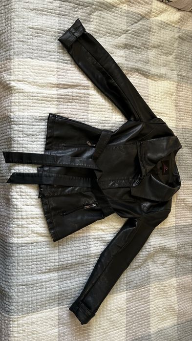 Кожаная куртка.