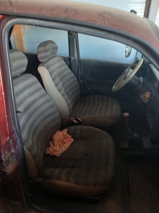 Vand piese dacia 1310