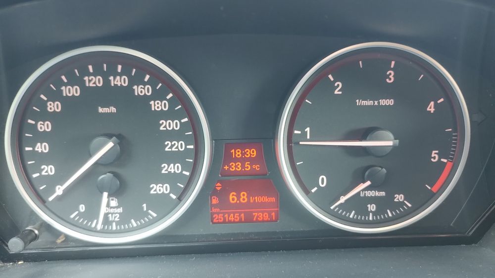 Vând BMW E61 2.0d Euro5 an 2009, cutie manuală, 251.000 km reali