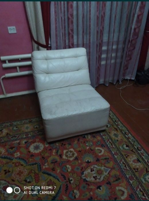 Кресло из натуральной кожи для кабинета, гостиной или офиса