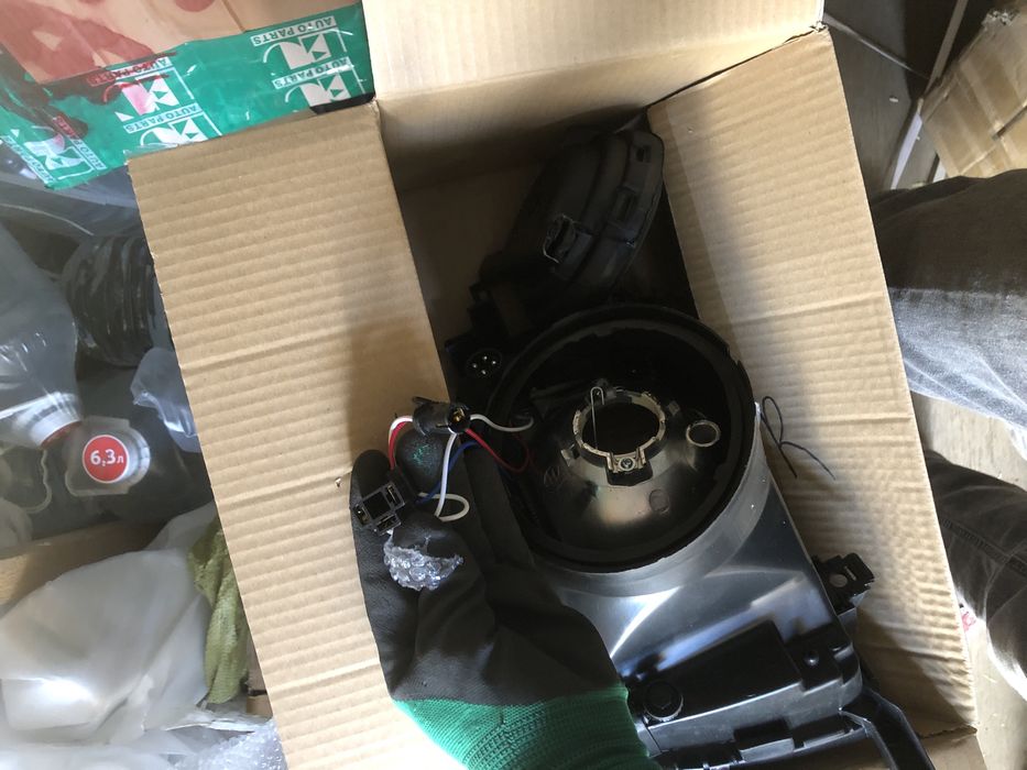 Фара ауди 80б4 audi 80b4