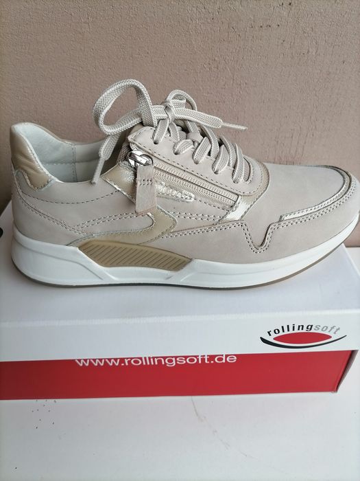Adidasi dama noi , piele  naturala