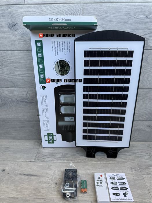 Соларна LED улична лампа 500W ,1000W,1500W,2000W– мощно и икономично осветление