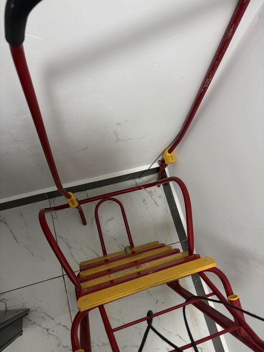 Санки с колёсиками