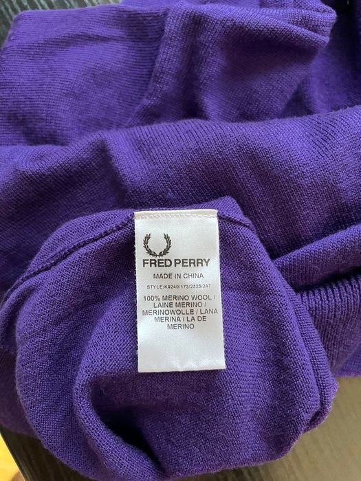 Pulover mov Fred Perry, 100% lână merinos, mărimea M
