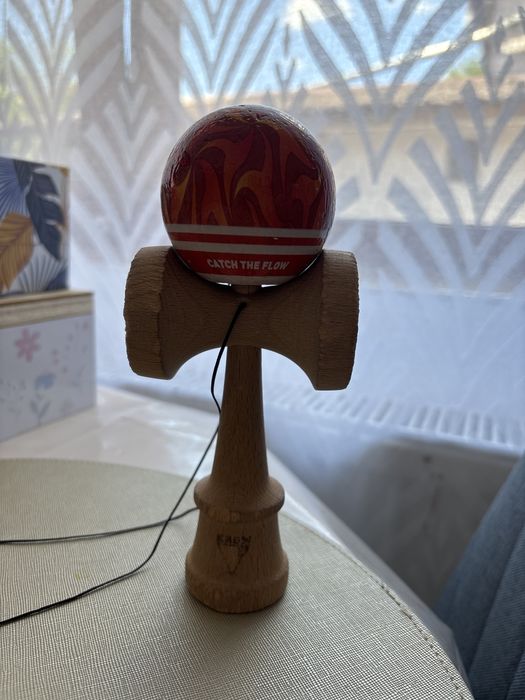 Kendama ken strogo cu tama Europe