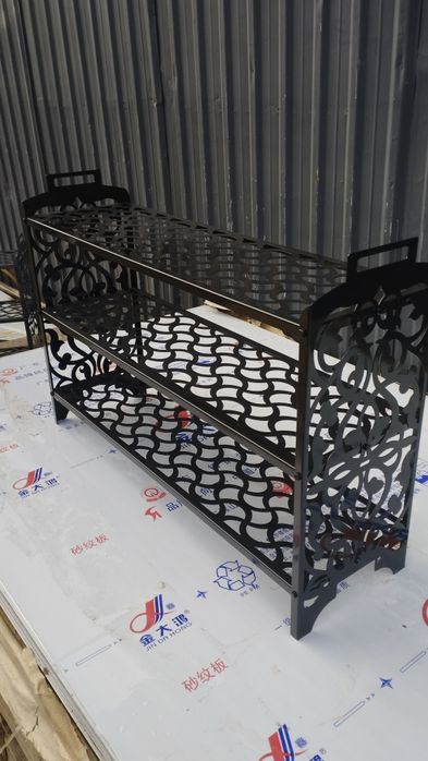 Oyoq kiyim pastafka stilaj veshilka va boshqa temir listtan nerjaveyka