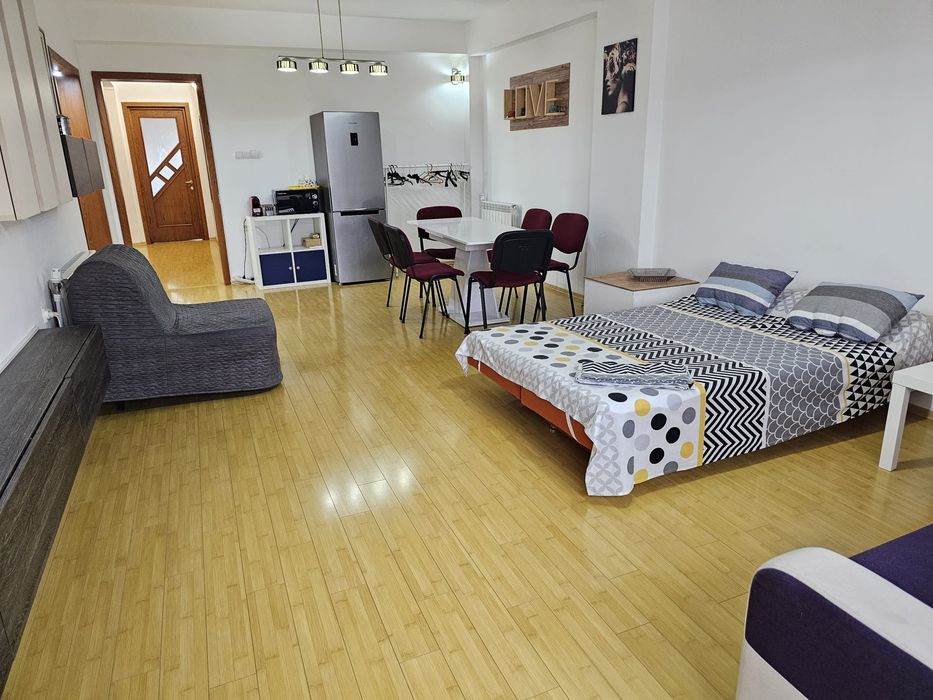 Cazare Constanta - apartament cu 3 camere - regim hotelier, cazare la mare / litoral - capacitate 8 - 10 persoane