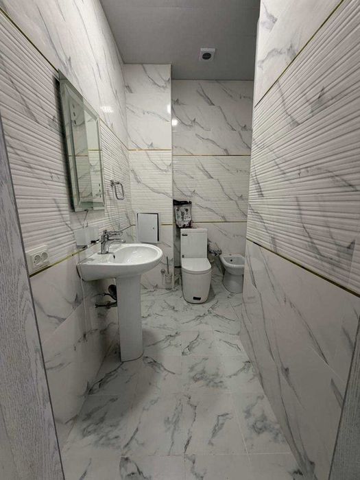 Продаётся 4х комн квартира на 7 этаже Ор-р 5 микрорайон Эмирхан