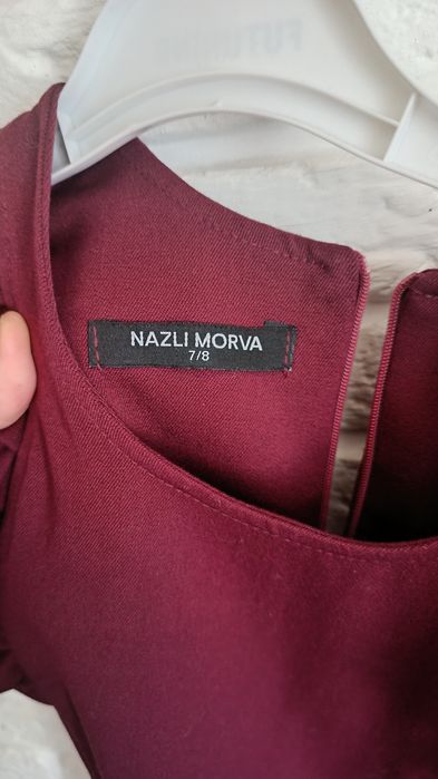 Продам бордовую школьную форму