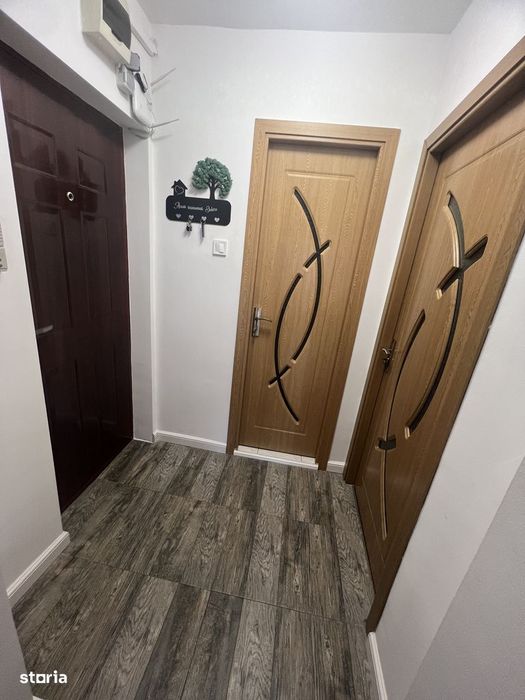 Apartament  De vanzare 3 camere