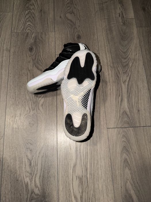 Air Jordan 11