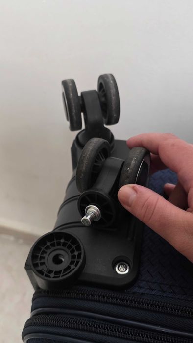 Куфар мвлък на колелца 360°