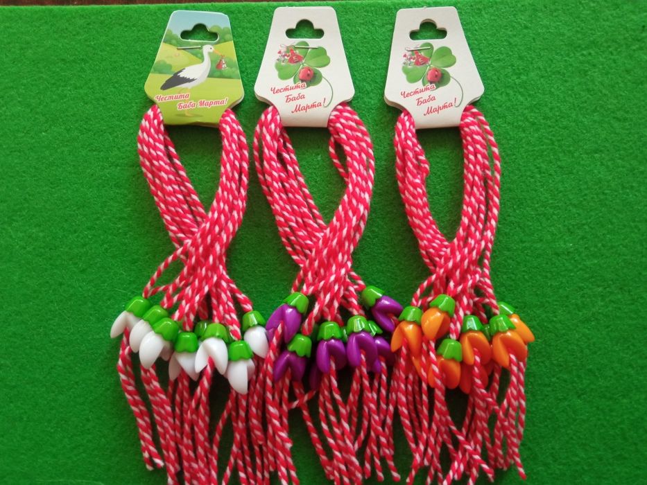 Мартеници ръчна изработка