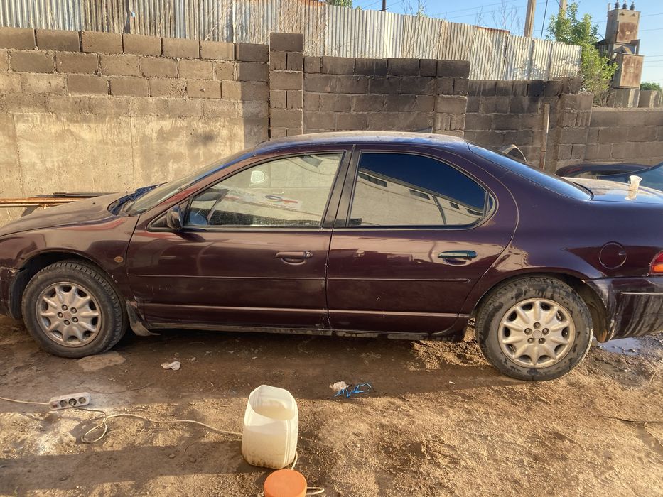 Продам крайслер на полном ходу сел поехал