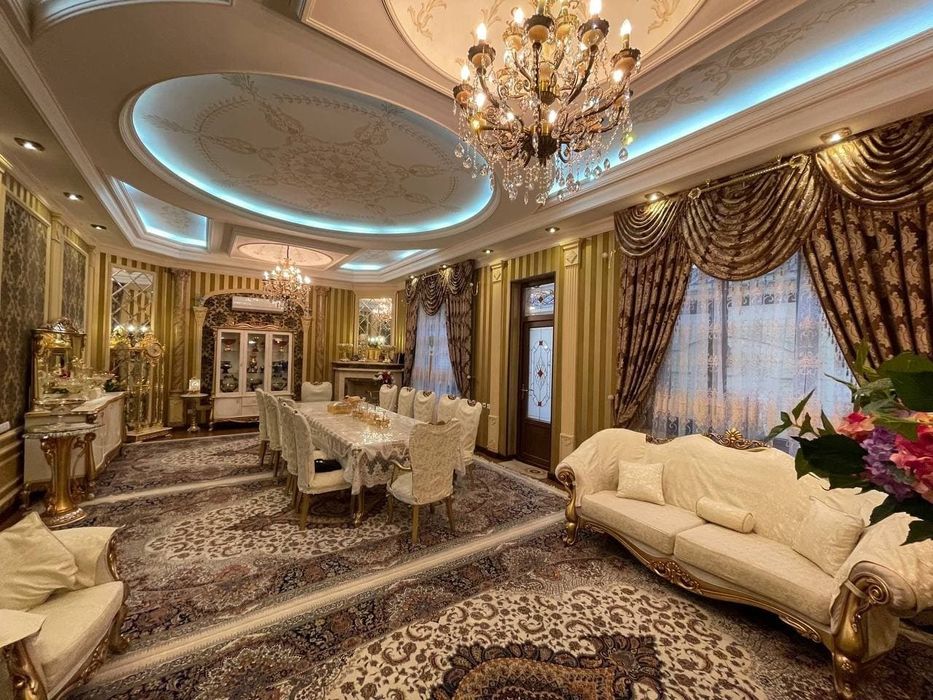 Срочно сдаётся шикарная дом в центре города