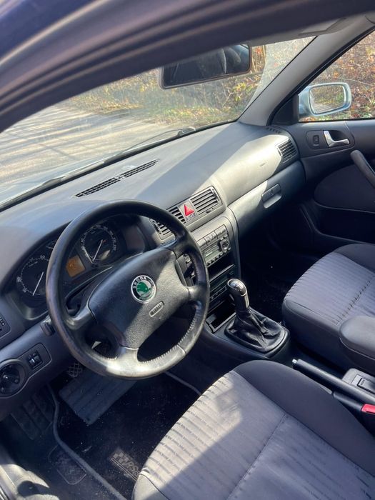 Skoda Octavia 1.6 benzina