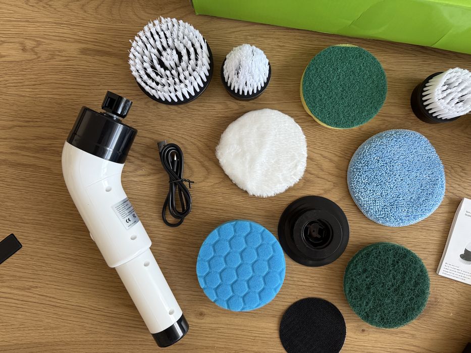 Електрическа четка за почистване комплект 9 части