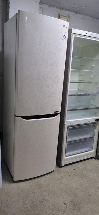 Холодильник рабочи