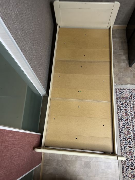 Продаю кровати 1,5