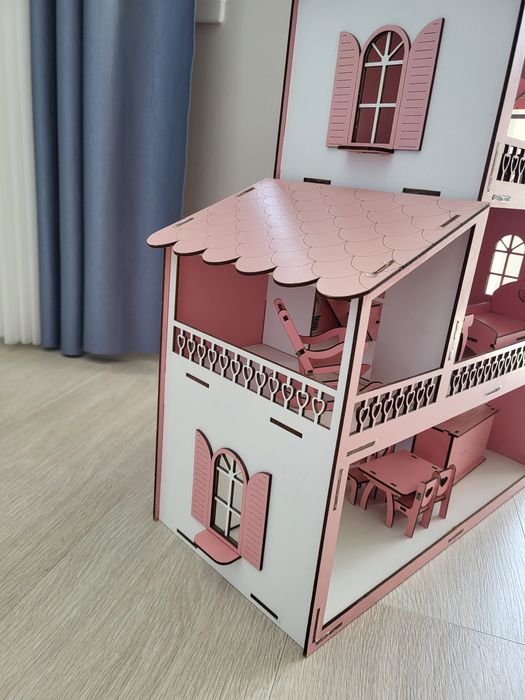 Дървена къщичка за деца