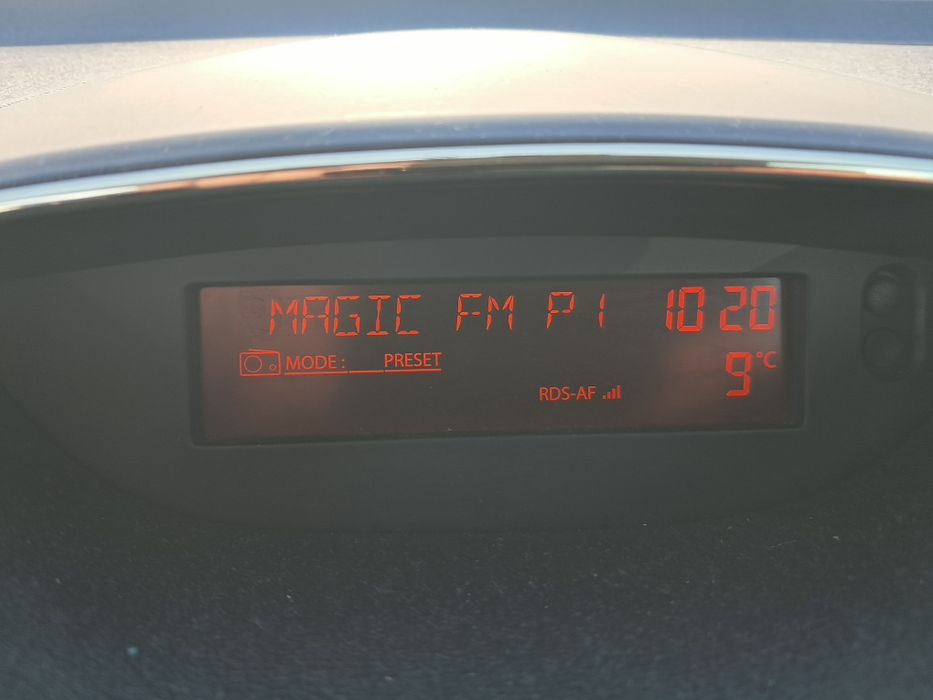 Renault symbol 2011 E 5